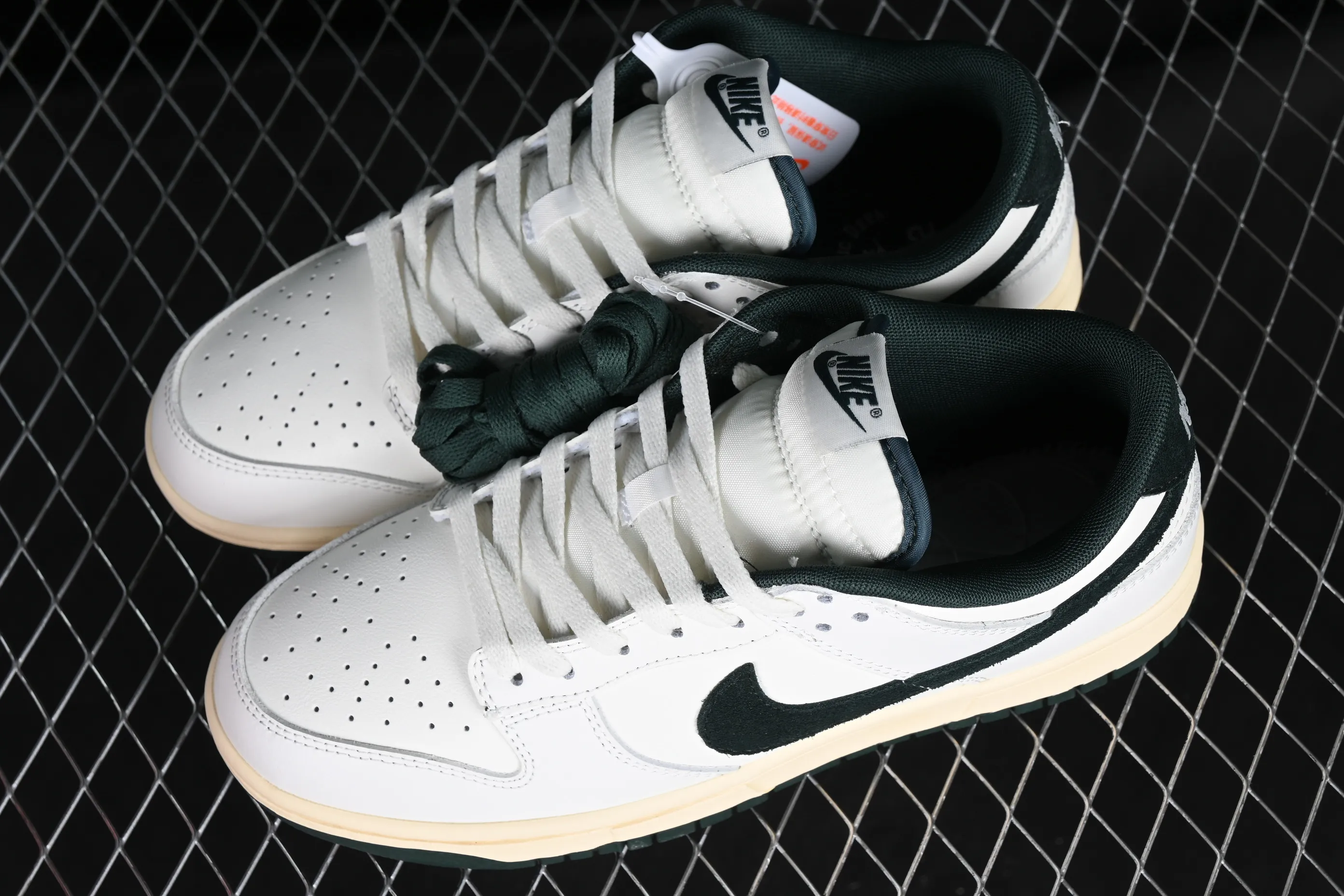 All categories Nk SB Dunk series Nk SB Dunk Low low-top sneakers N version Nk Dunk Low "Athletic Department" off-white green SB low-top sports and leisure sneakers FQ8080-133